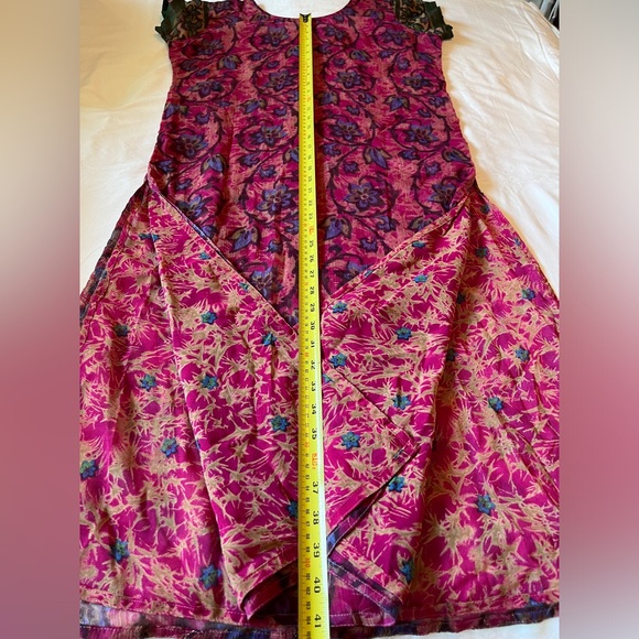 Beautiful Long Women’s Tunic Kurta US Size 6 Magenta Multi Short Sleeve EUC - Picture 7 of 8